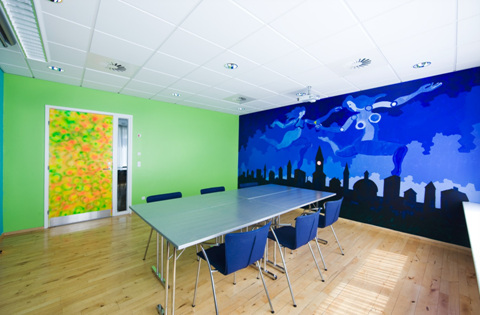 Art in meeting rooms for more creative meetings