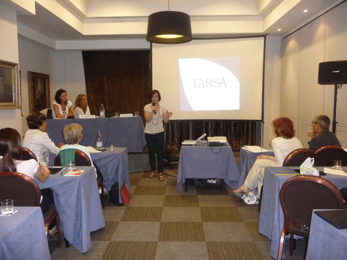 Las empresas de azafatas se reúnen para profesionalizar su sector