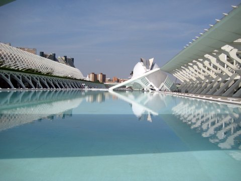 España busca incentivar los congresos científicos