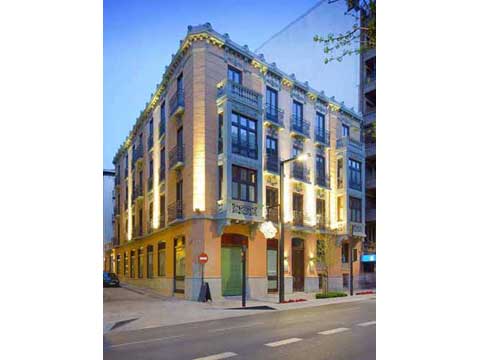 Suites Gran Vía 44, nuevo suite hotel ubicado en un edificio burgués de Granada