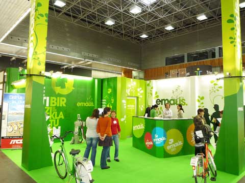 Ecowall, new system for ephemeral architectures in carton