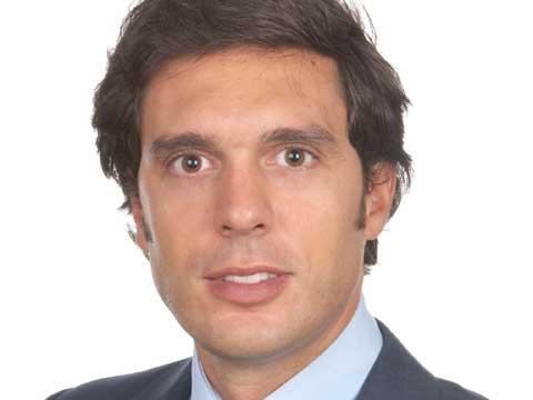 Javier Fernández Reyes se incorpora a Quum Comunicación