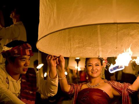 ¿Cientos de velas flotantes en tu evento?