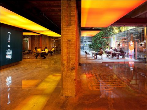 4.500m2 para eventos, una cerveza: Fábrica Moritz Barcelona