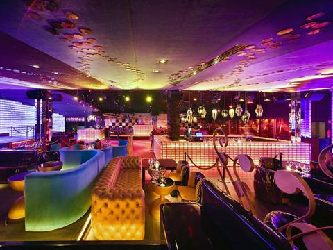 Un lounge para eventos sofisticados: Bling Bling