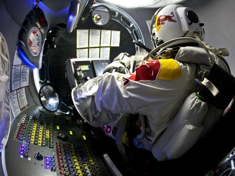 Red Bull y YouTube colaboran en un evento histórico