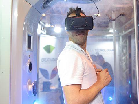 Una cabina de teletransporte, lo nuevo de inMediaStudio