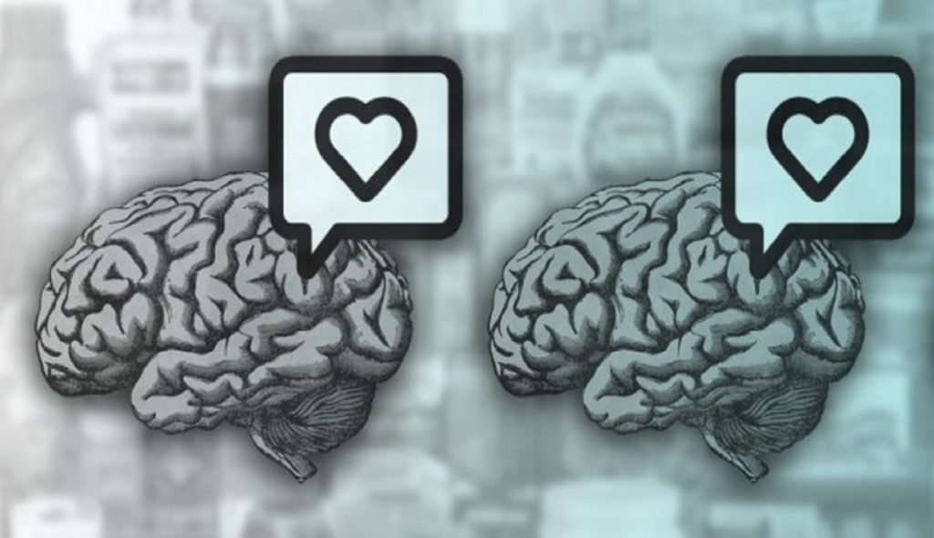 Init desembarca desde Londres en Barcelona