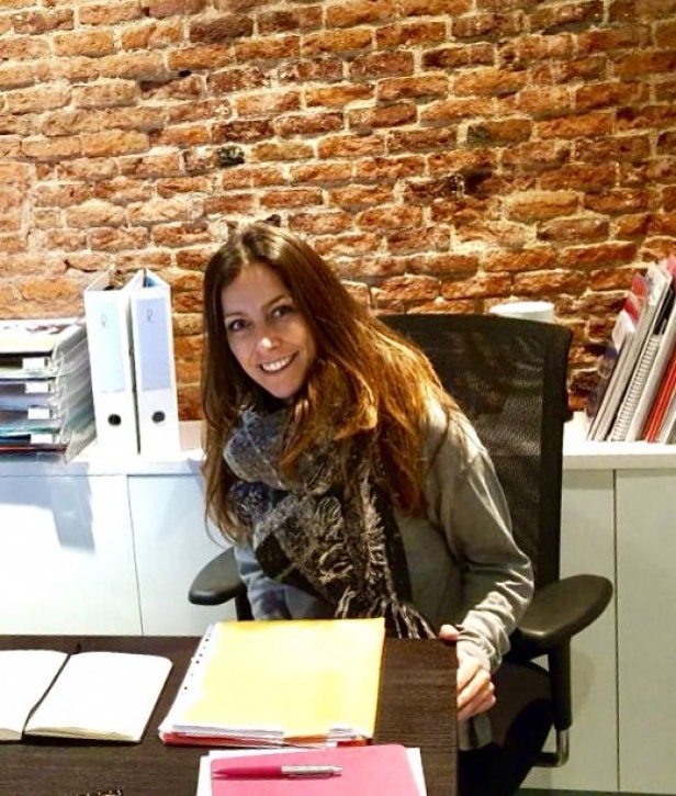 Mister Poppins ficha a Carmen Ceular