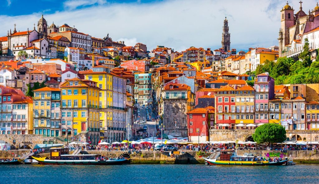 Tres agencias de la AEVEA finalistas en los premios Bea World