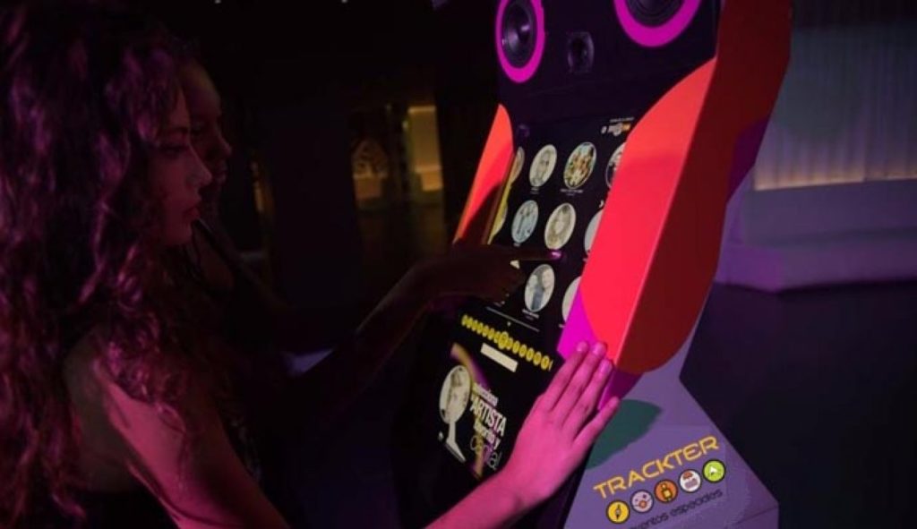 El Karaoke ya no está de moda… pero siempre triunfa