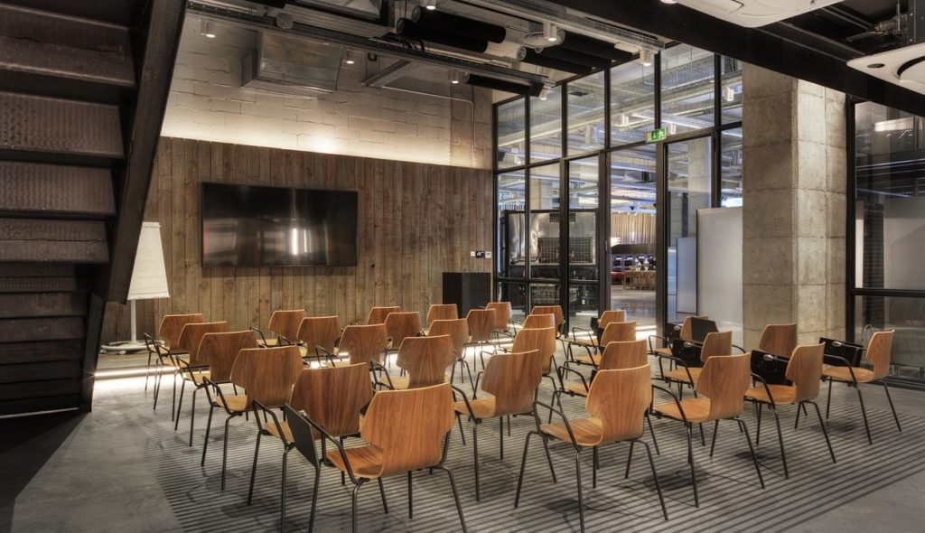 THE ART OF LIVING Frigicoll presenta su nuevo espacio en Barcelona