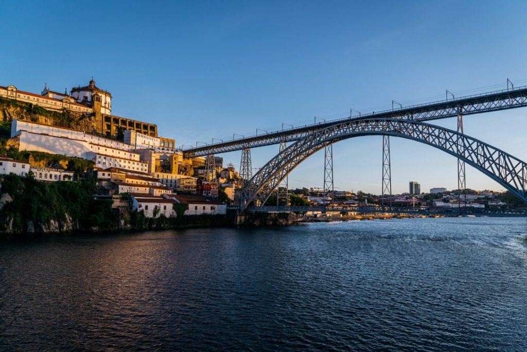 Abre Vincci Ponte de Ferro, un hotel sobre el Duero a su paso por Oporto