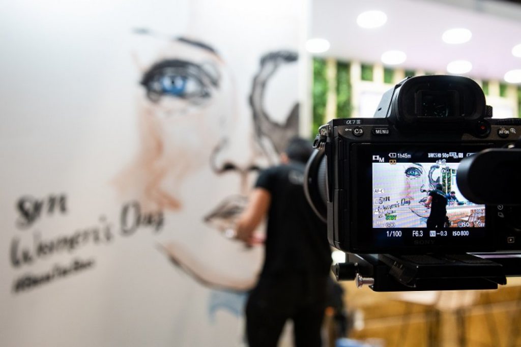 Ecomurales en directo en la feria HIP, una activación llena de color y sostenibilidad