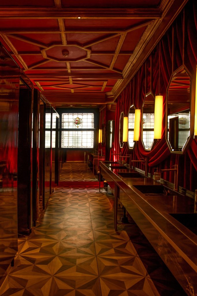 Photo of Teatro Magno 15