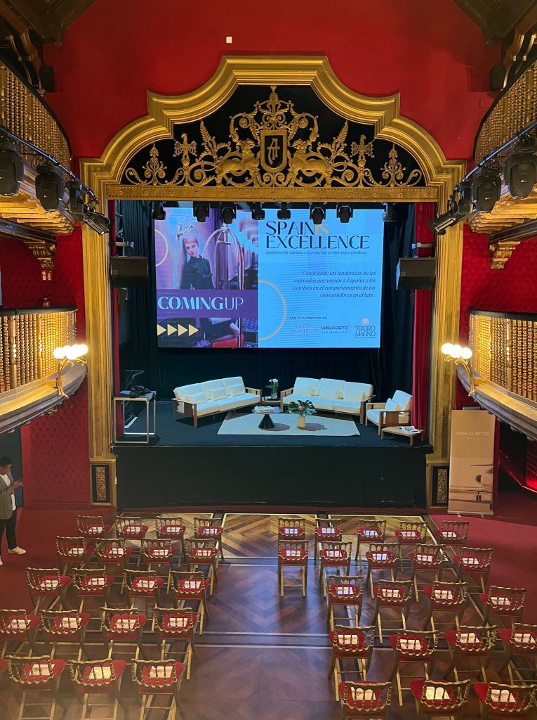 Photo of Teatro Magno 9