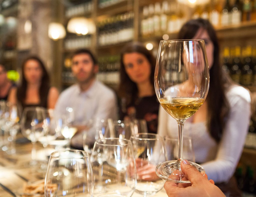 Photo of Gary Manrique 42