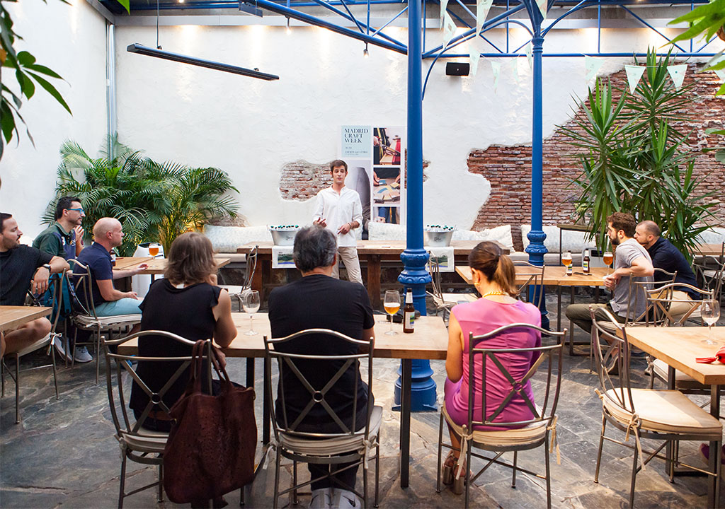 Photo of Gary Manrique 37