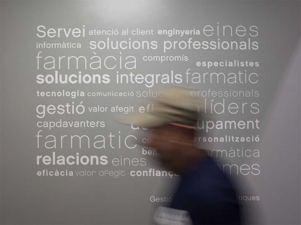 Photo of Gary Manrique 39