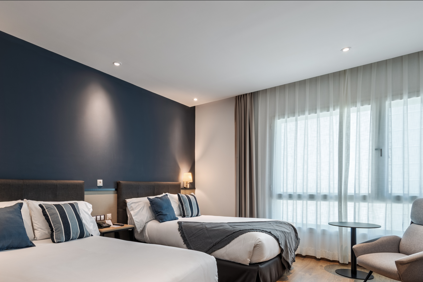 Photo of Hotel Crowne Plaza Madrid Airport 4* 11