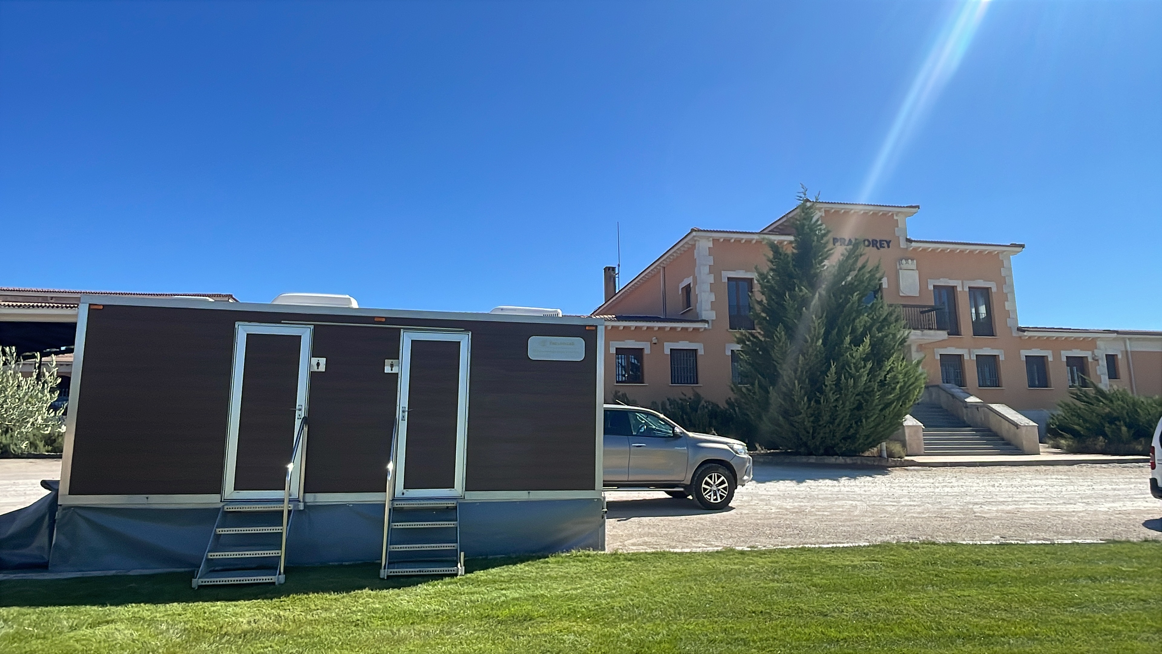 Photo of THE LOO LAB 3