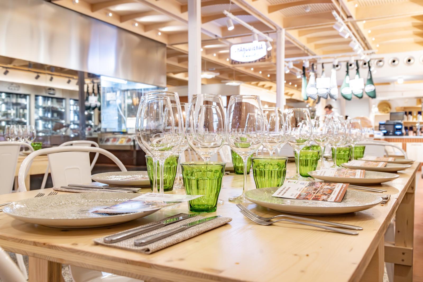 Foto de Mercado Escuela San Cristobal 1