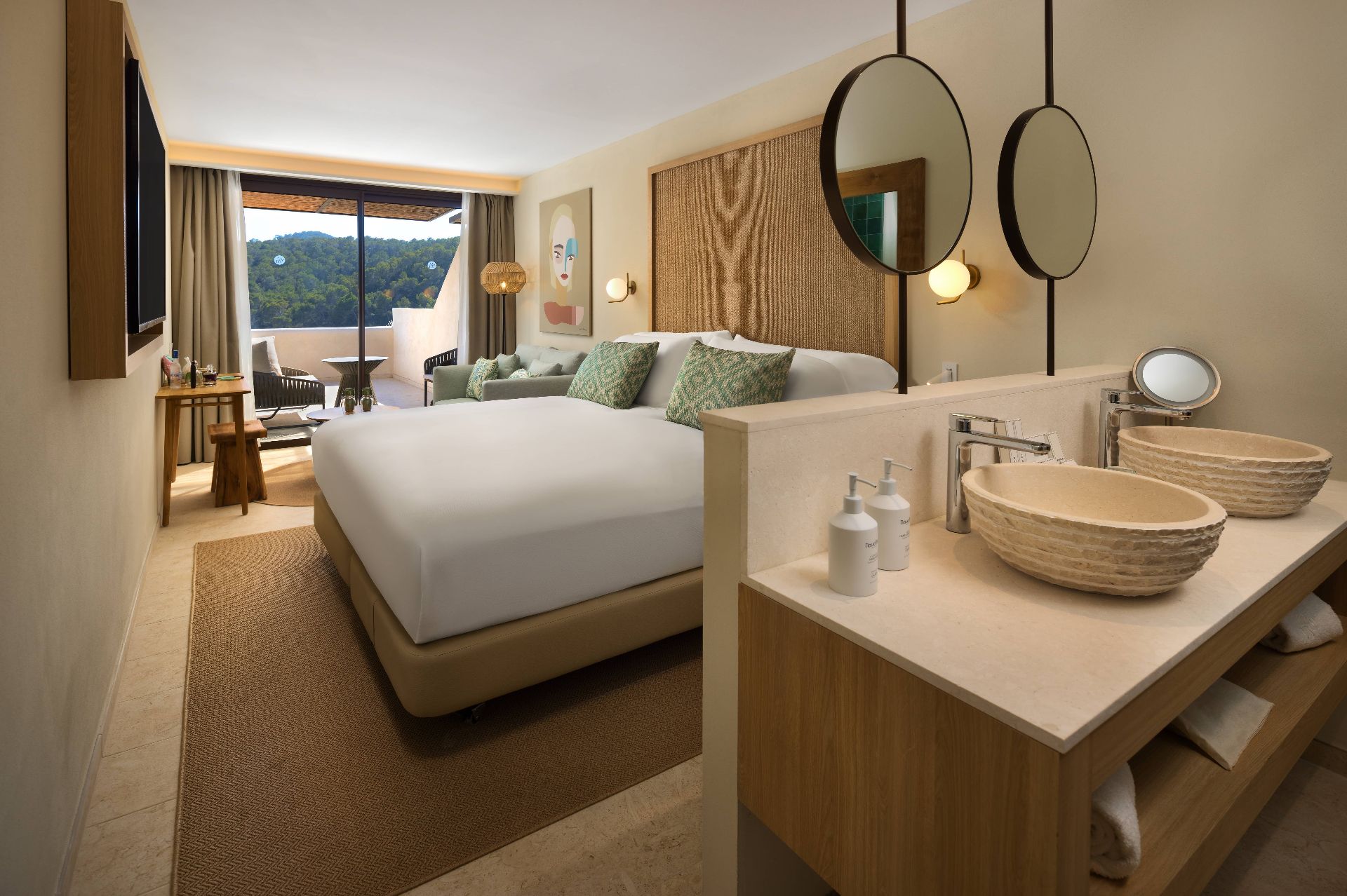 Foto de Cala San Miguel Ibiza Resort, CURIO Collection by Hilton 9