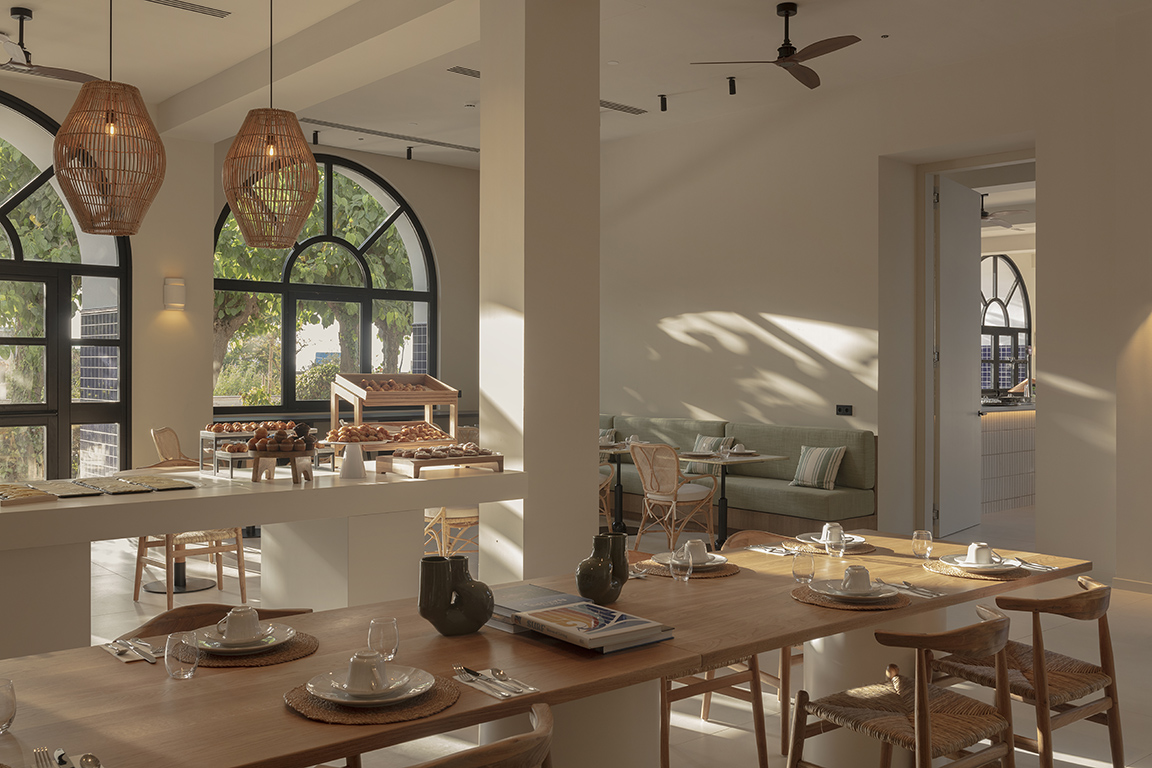 Photo of Elisabeth by the Sea 4