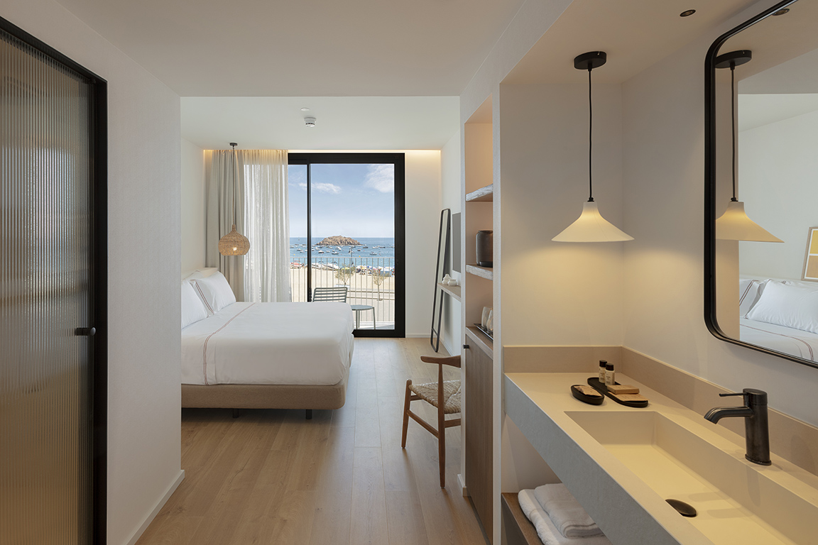 Photo of Elisabeth by the Sea 10