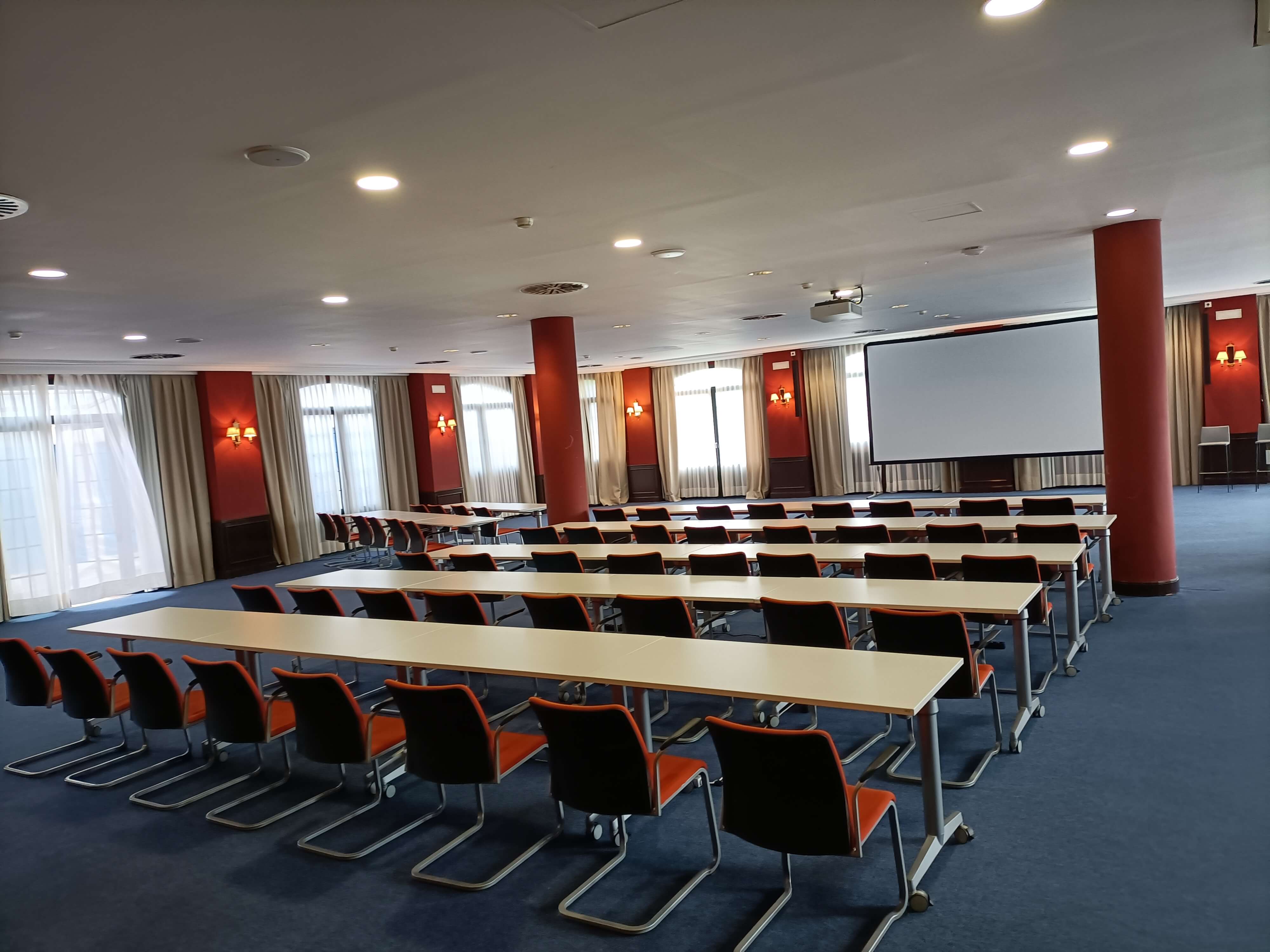 Photo of Euroforum Ávila 7