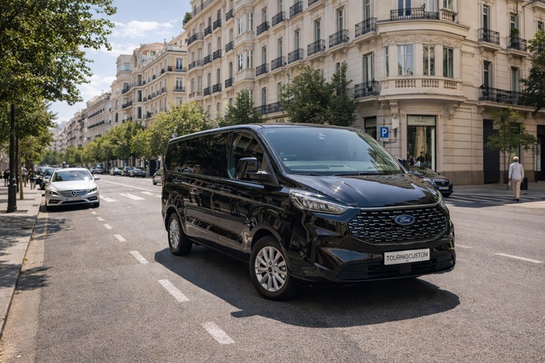 Photo of Van al Aeropuerto 3