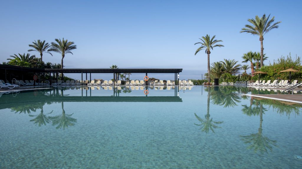 Photo of Impressive Playa Granada 8