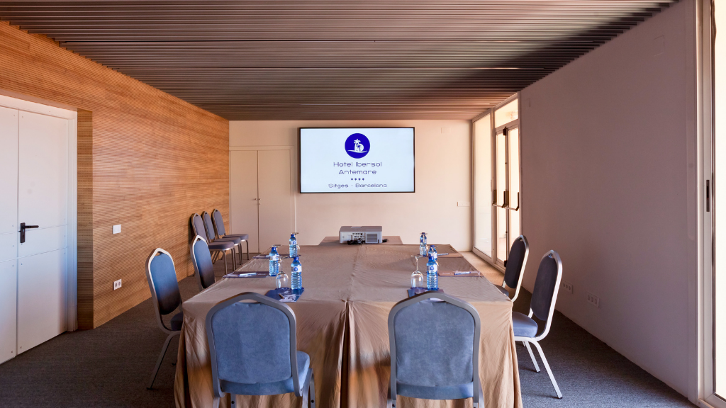 Photo of Hotel Ibersol Antemare 7