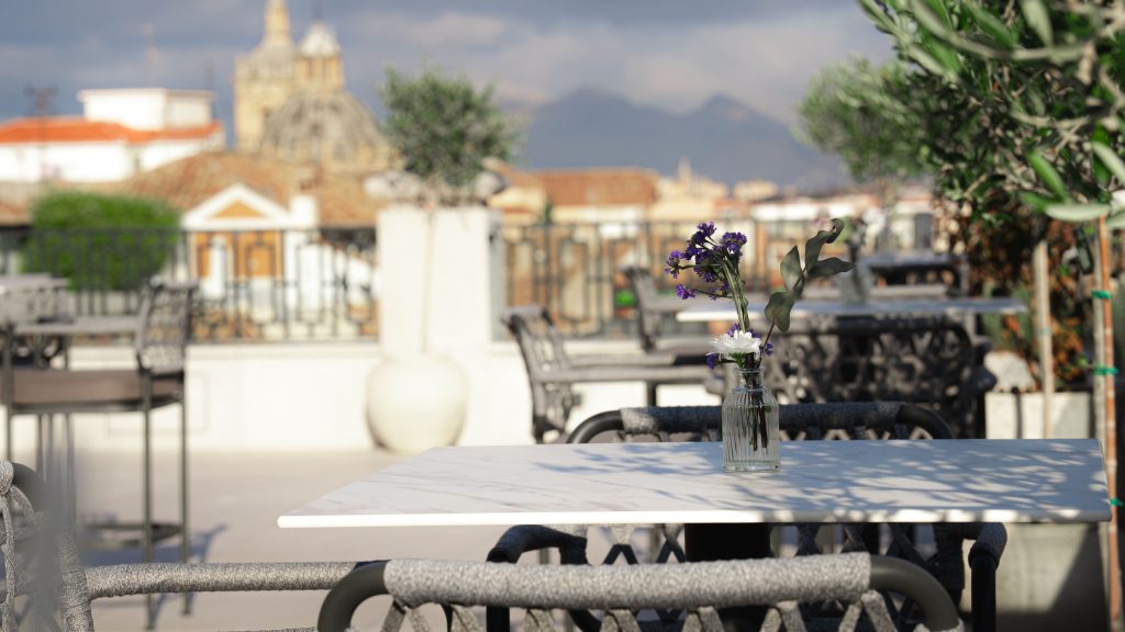 Photo of Gran Hotel Claridge Granada 8