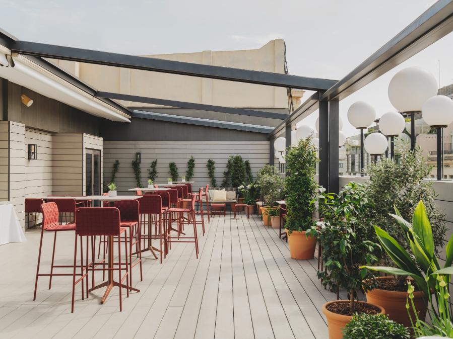 Photo of Gallery Hotel 12