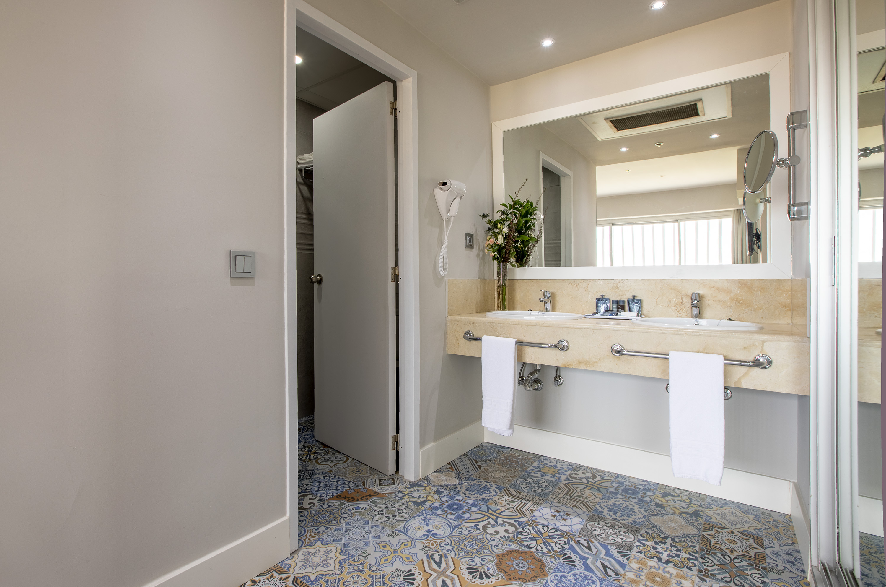 Photo of Hotel Chamartín The One 17