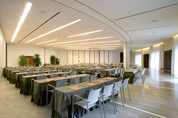 Photo of Hotel Puerta América Madrid 14