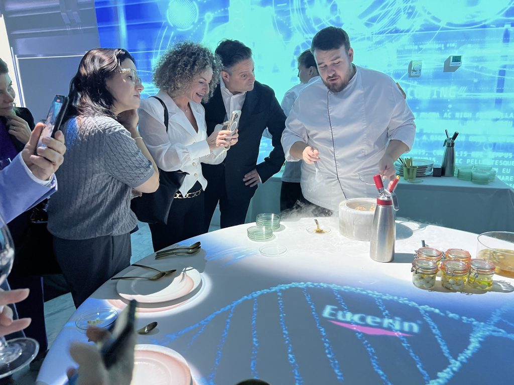 Foto de LUMENTIUM – Inmersiva Experience PRO 11