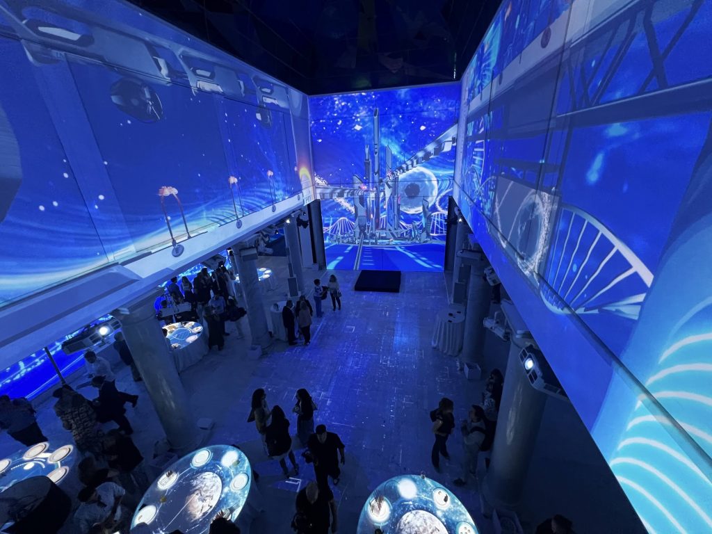 Foto de LUMENTIUM – Inmersiva Experience PRO 13