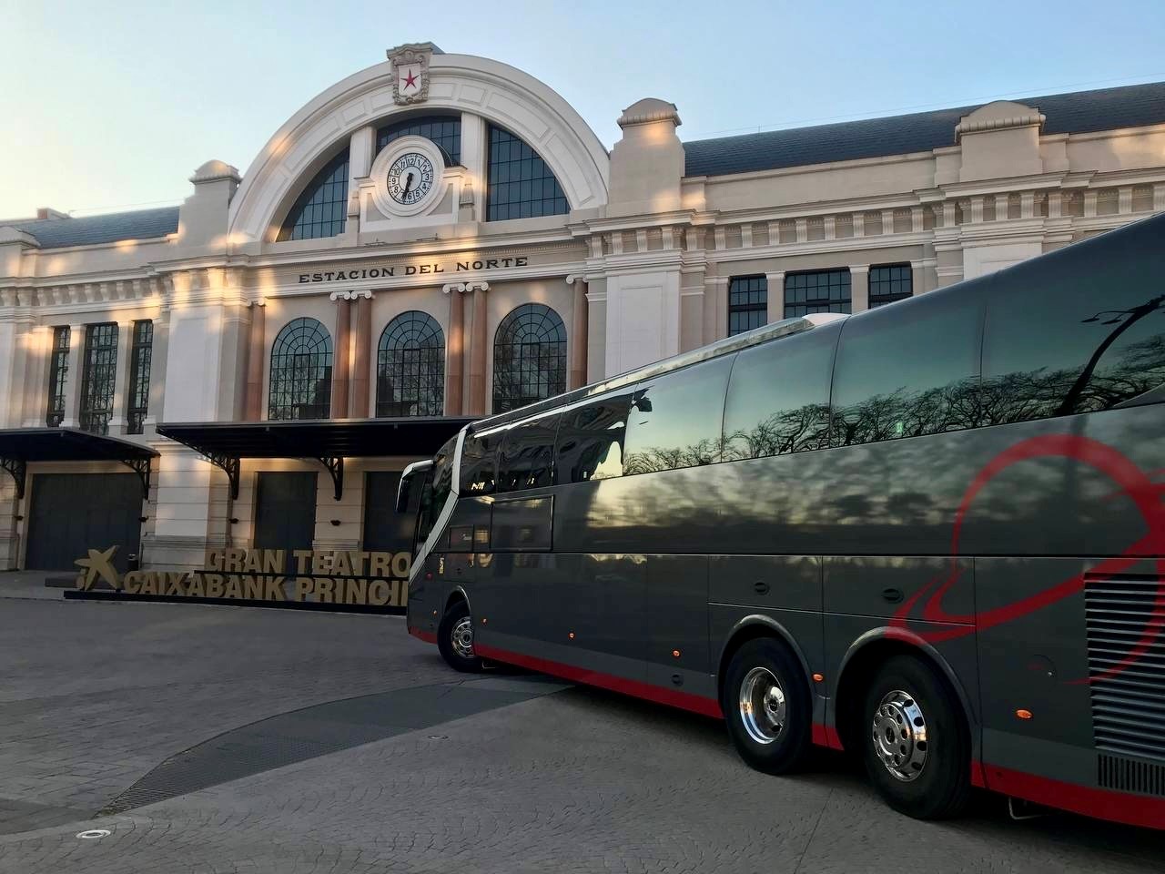 Photo of Elite Touring 5