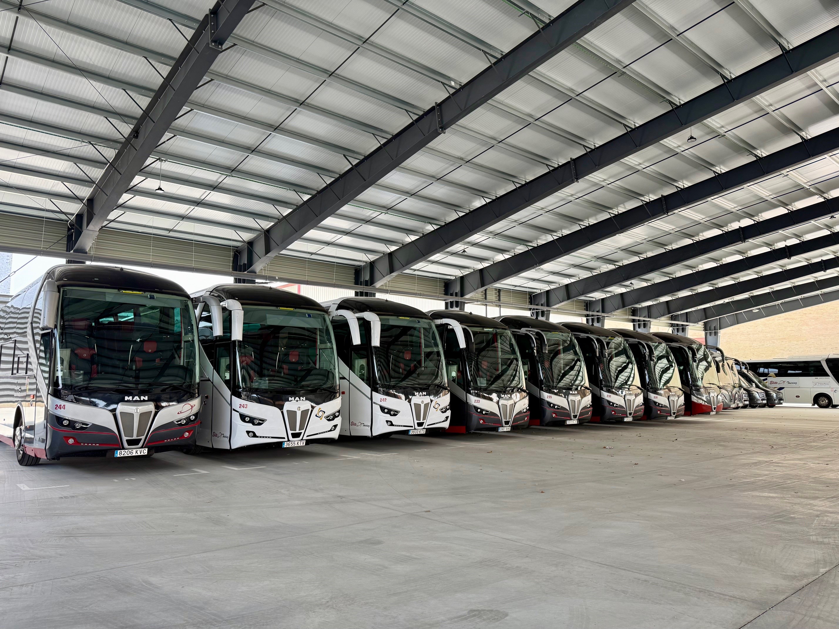 Photo of Elite Touring 1