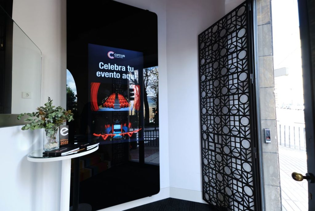 Photo of CIRCUS BY BORJA G.FINAT 6